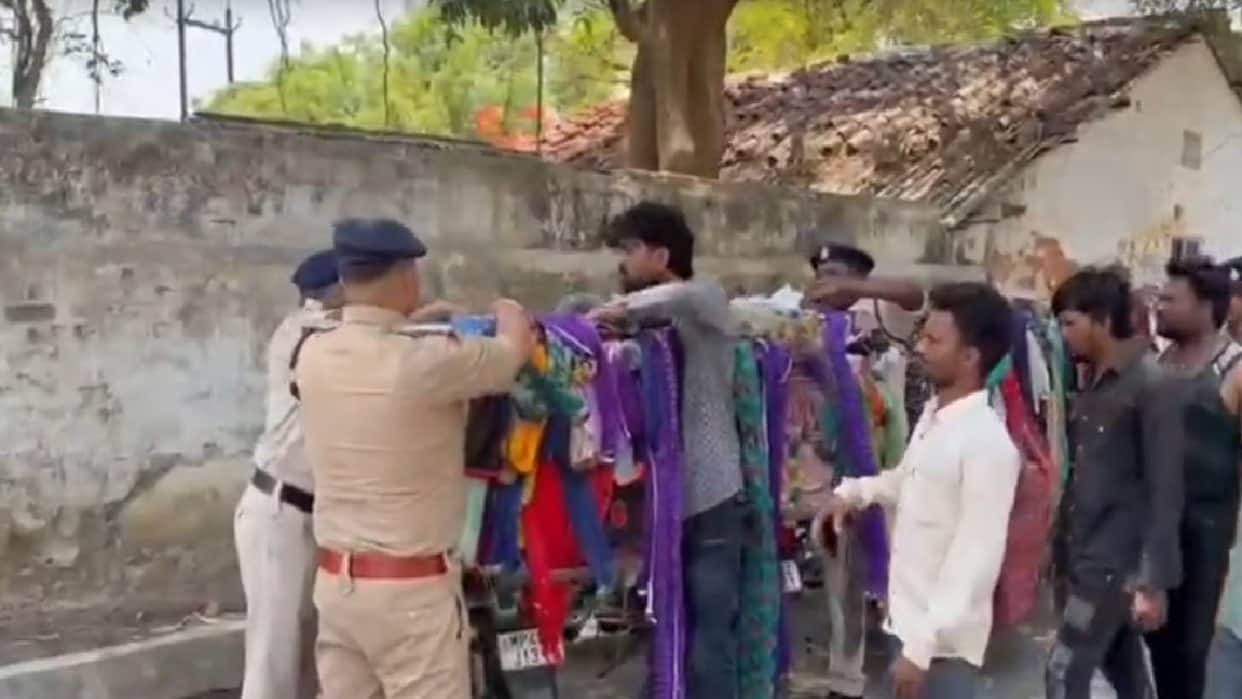 Big racket of ganja smuggling in guise of cloth hawkers caught