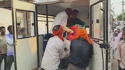 Four people died in cylinder blast at home in Durg Bhilai in chhattisgarh