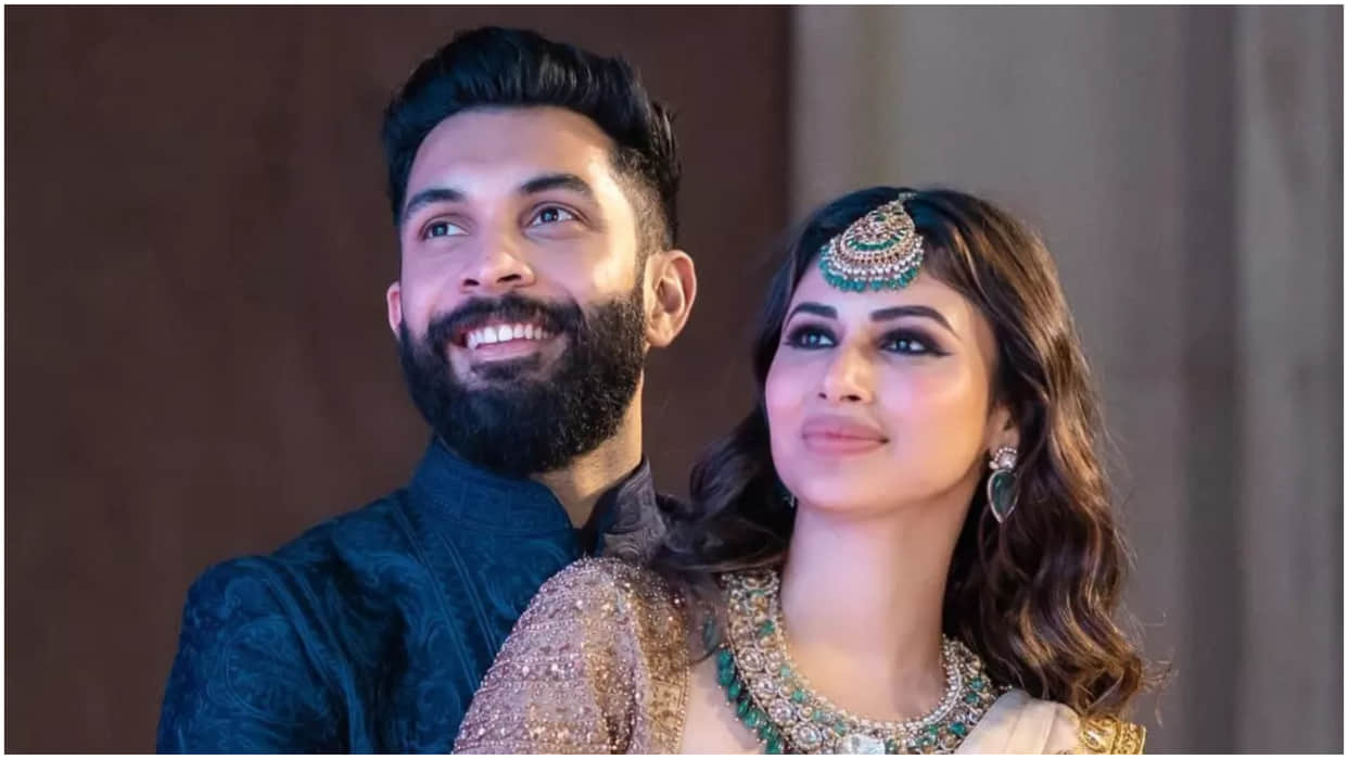 All Is Not Well Between Mouni Roy And Husband Suraj Nambiar Both Unfollow Each Other Deleted Wedding Photos