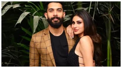 Mouni Roy Ignores Paparazzi In Her First Public Appearance Amid Divorce Rumours With Hubby Suraj Nambiar