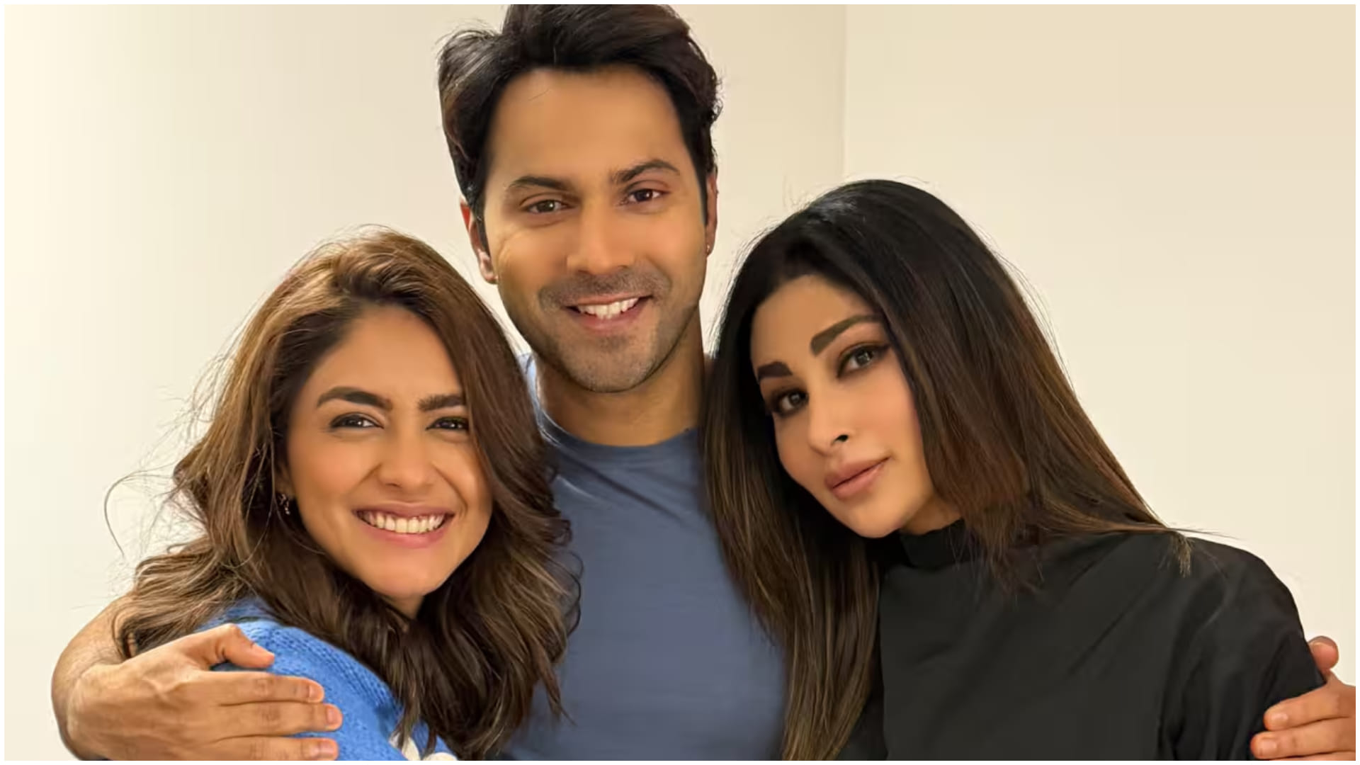 All Is Not Well Between Mouni Roy And Husband Suraj Nambiar Both Unfollow Each Other Deleted Wedding Photos