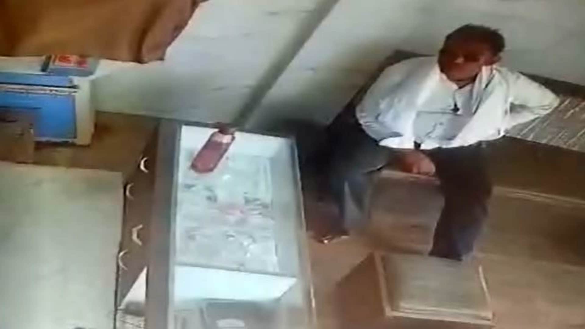 सीसीटीवी में आरोपी