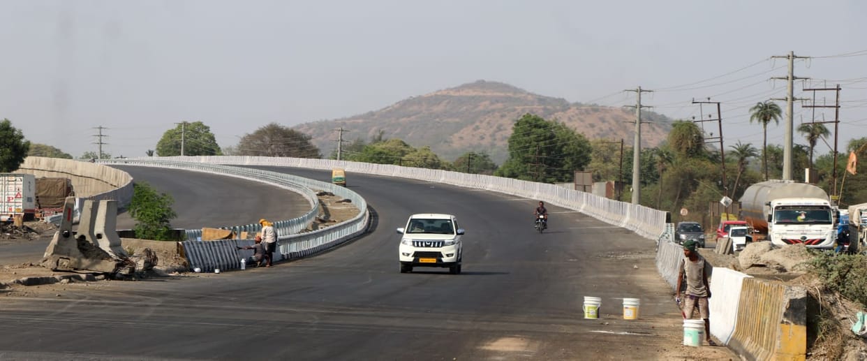 Indore: The Ralamandal Bridge on the bypass has reopened for traffic, but no electric poles have been installe