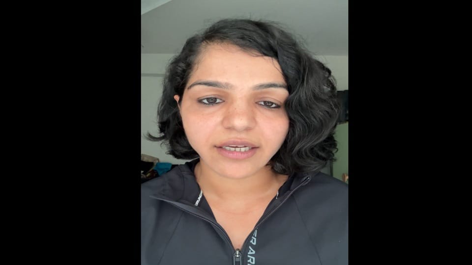 Wrestler Sakshi Malik came out in support of Vinesh Phogat