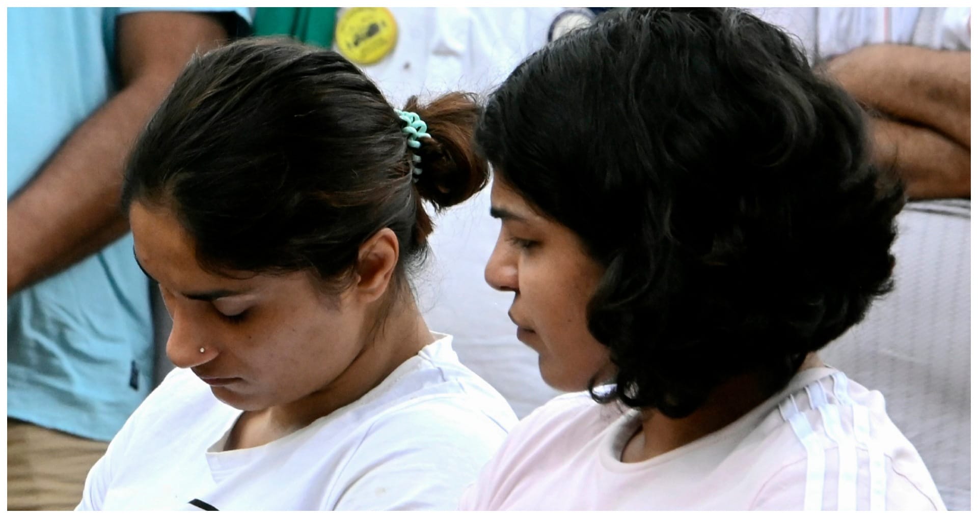 Sakshi Malik Comes Out in Support of Vinesh Phogat: Says- The World Gives Chance After Becoming Mother, But...