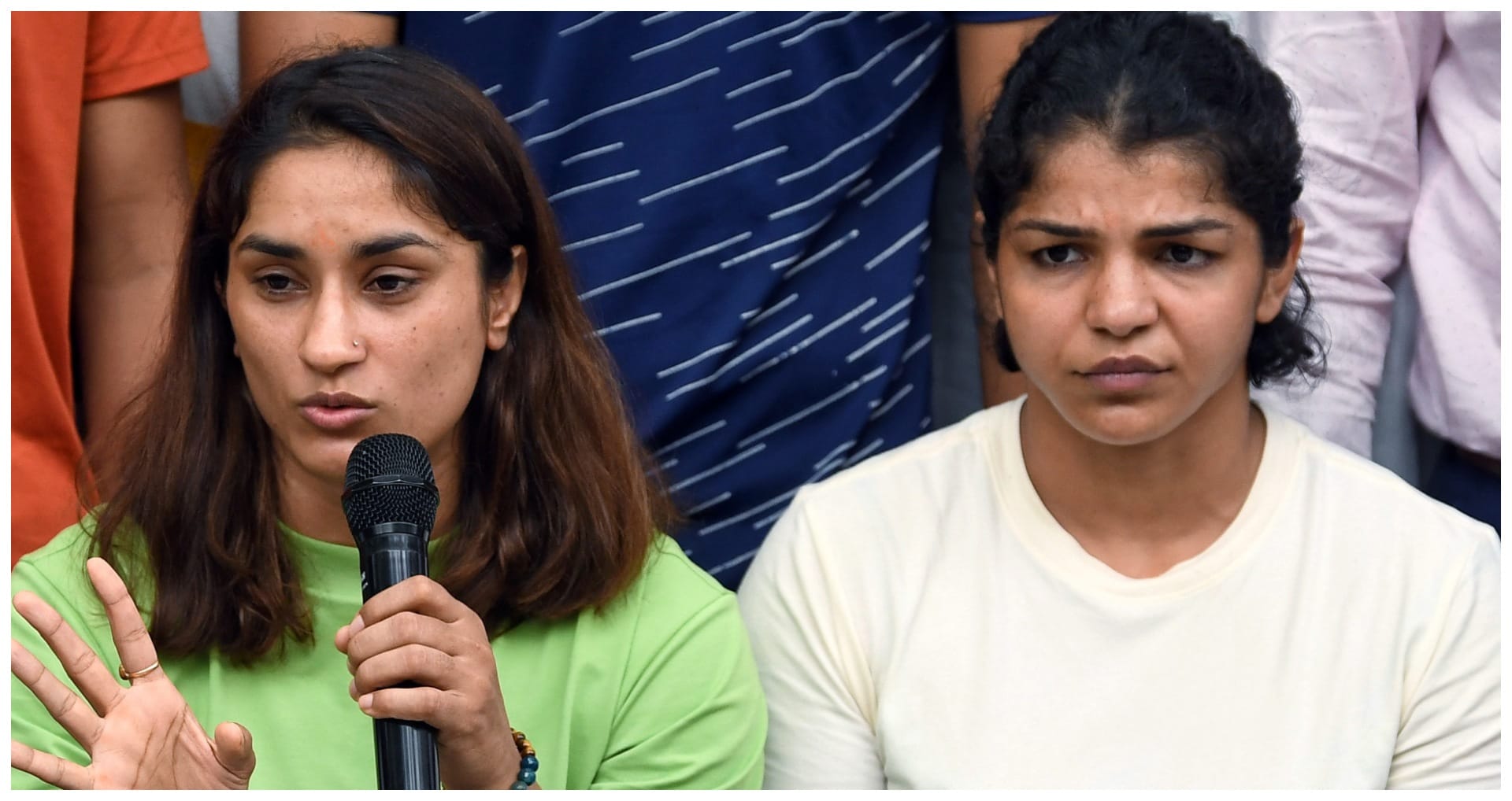 Sakshi Malik Comes Out in Support of Vinesh Phogat: Says- The World Gives Chance After Becoming Mother, But...