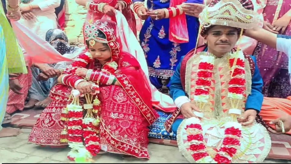 Three-foot bride and groom get married in Haryana