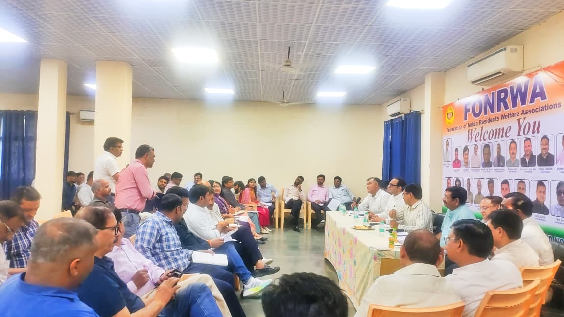 meeting was held with several RWAs along with Noida Authority officials at Phonerwa office in Noida
