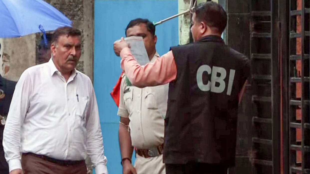 NEET Paper Leak CBI arrests five accused nationwide search operation underway team also reaches NTA office