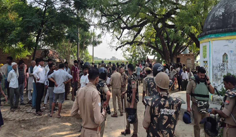 Farrukhabad: Youth's Body Found Hanging After Beating; Murder Alleged