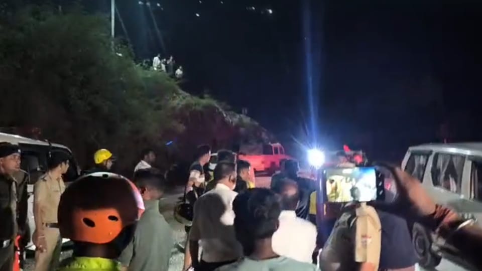 Accident on Rudraprayag Jawadi Bypass Car Carrying Delhi-based Pilgrims Heading to Kedarnath Falls into Gorge