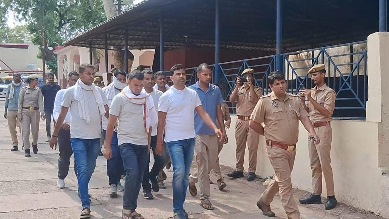 Jhansi: Sipri police arrested BJP leader Ashish Upadhyay as soon as he was released.