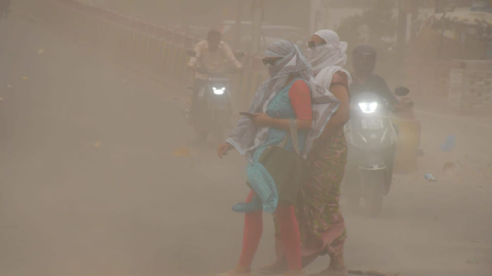 Storm Hits; Light Drizzle in Some Areas; Meteorological Department Issues Forecast for the Days Ahead