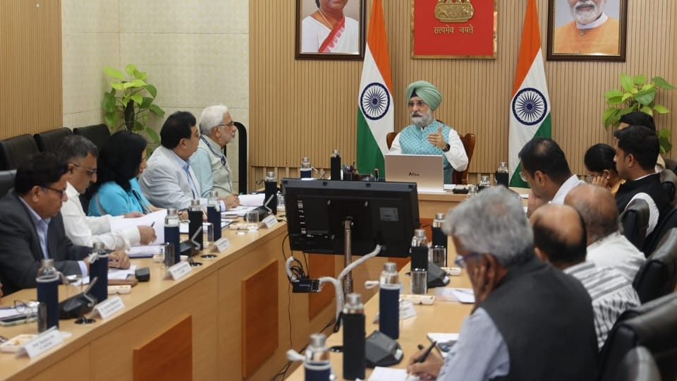 LG Taranjit Singh Sandhu held a meeting with university Vice-Chancellors