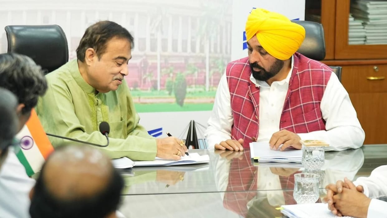 CM Bhagwant Mann's Delhi Visit: Meets Nitin Gadkari; Discusses Punjab's National Highways and Stalled Projects