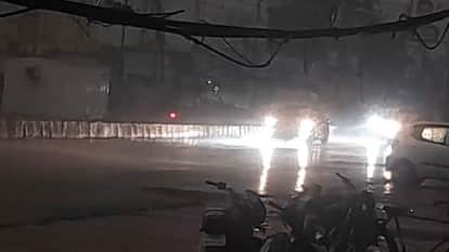 Meerut Weather Today Dark Clouds Bring Daytime Darkness, Rain Strong Winds Give Relief From Heat in West UP