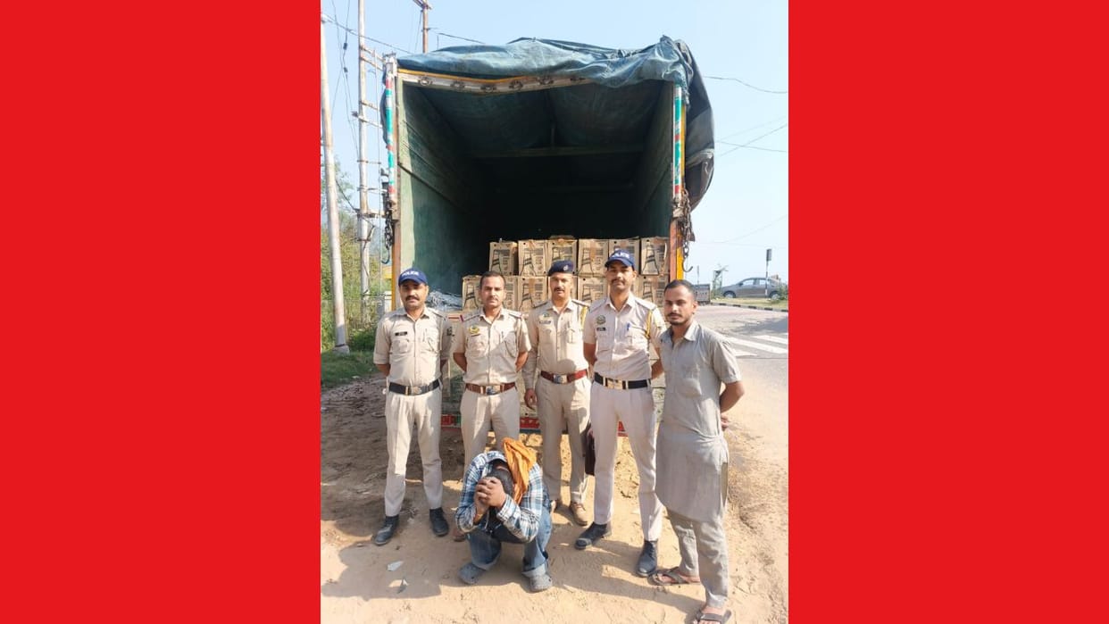 Bilaspur 150 Cases of Beer Recovered from Truck in Mandi Bharari