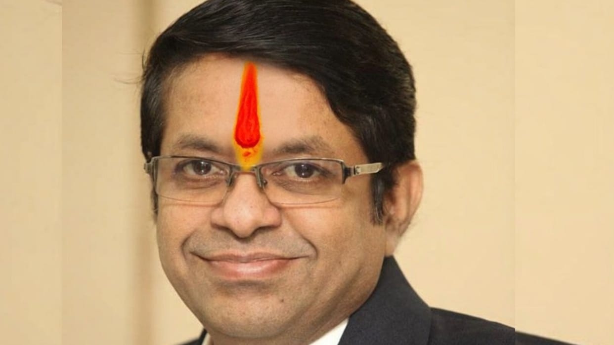 Who Is Radhan Pandit TVK Political Advisor Vijay Thalapathy Astrologer