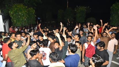 Power Outage Due to Storm and Rain people Create Ruckus at Harun Nagla Substation in Bareilly