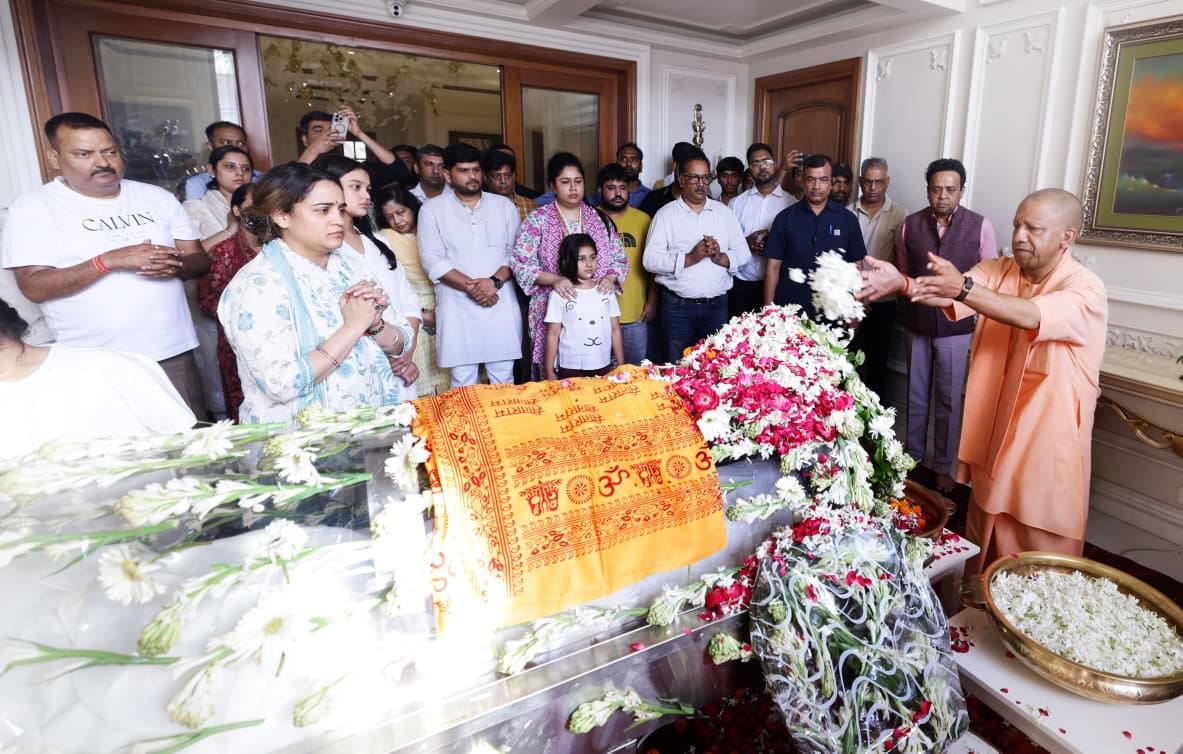 Prateek Yadav Death News Live Mulayam Singh Yadav Younger Son Dies at Age 38 Akhilesh Singh Yadav Aparna Yadav
