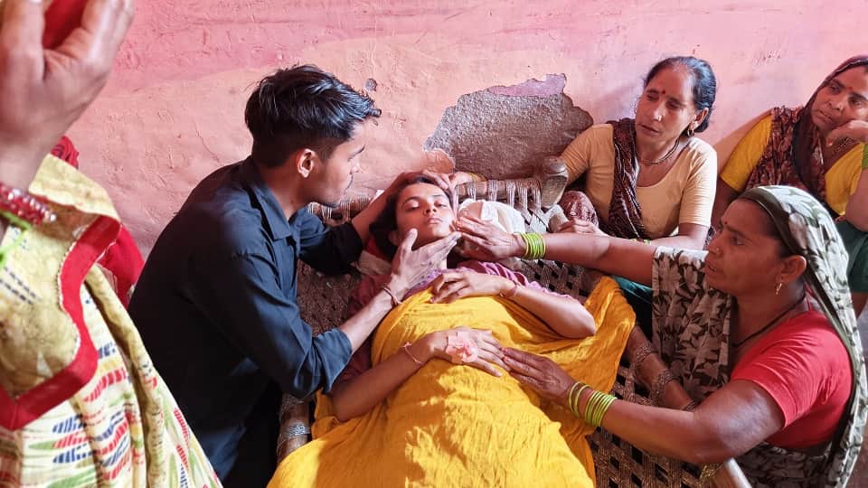 Mother Heartbreaking Cry After Yamuna Tragedy Leaves Agra in Tears
