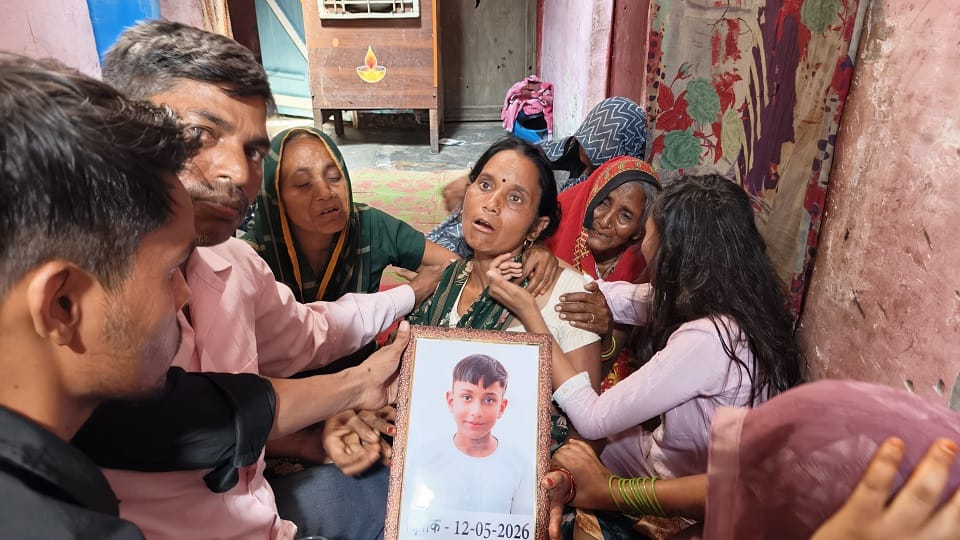 Mother Heartbreaking Cry After Yamuna Tragedy Leaves Agra in Tears