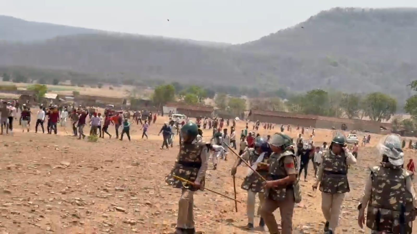 Ken-Betwa Project: Team pelted with stones for second day, police fired tear gas shells