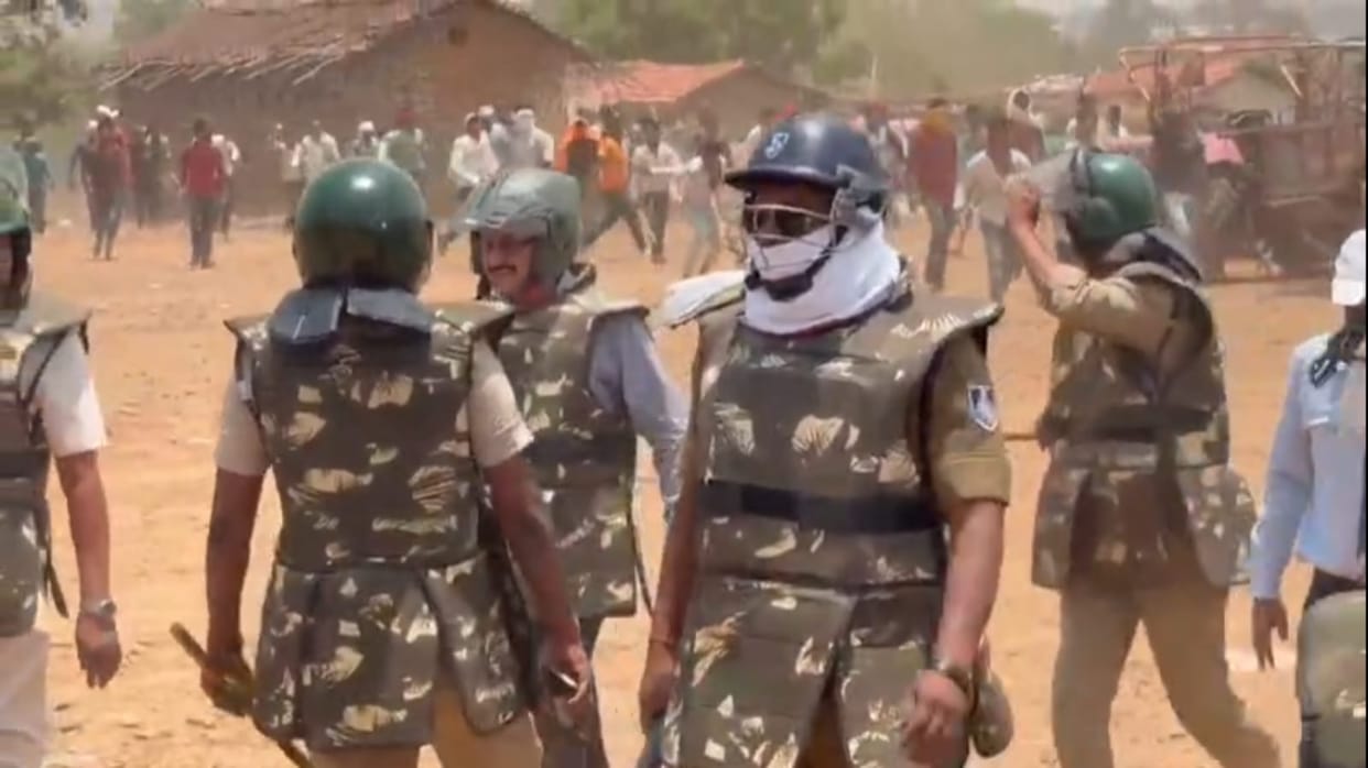 Commotion in Anapur taking out of a Tazia procession four police personnel injured