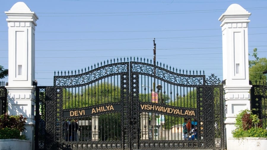Indore news DAVV campus faces water crisis Narmada water jal sankat