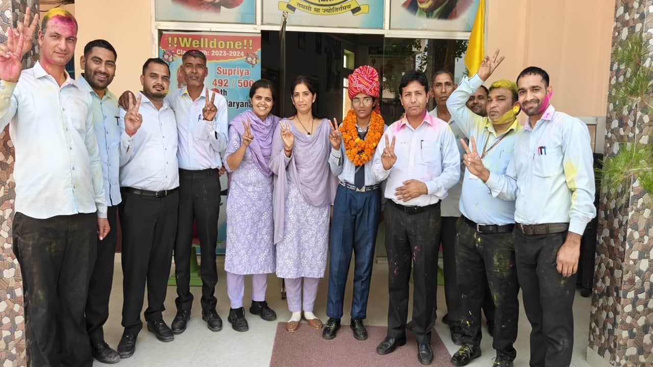 गांव खेड़ा निवासी दीपिका