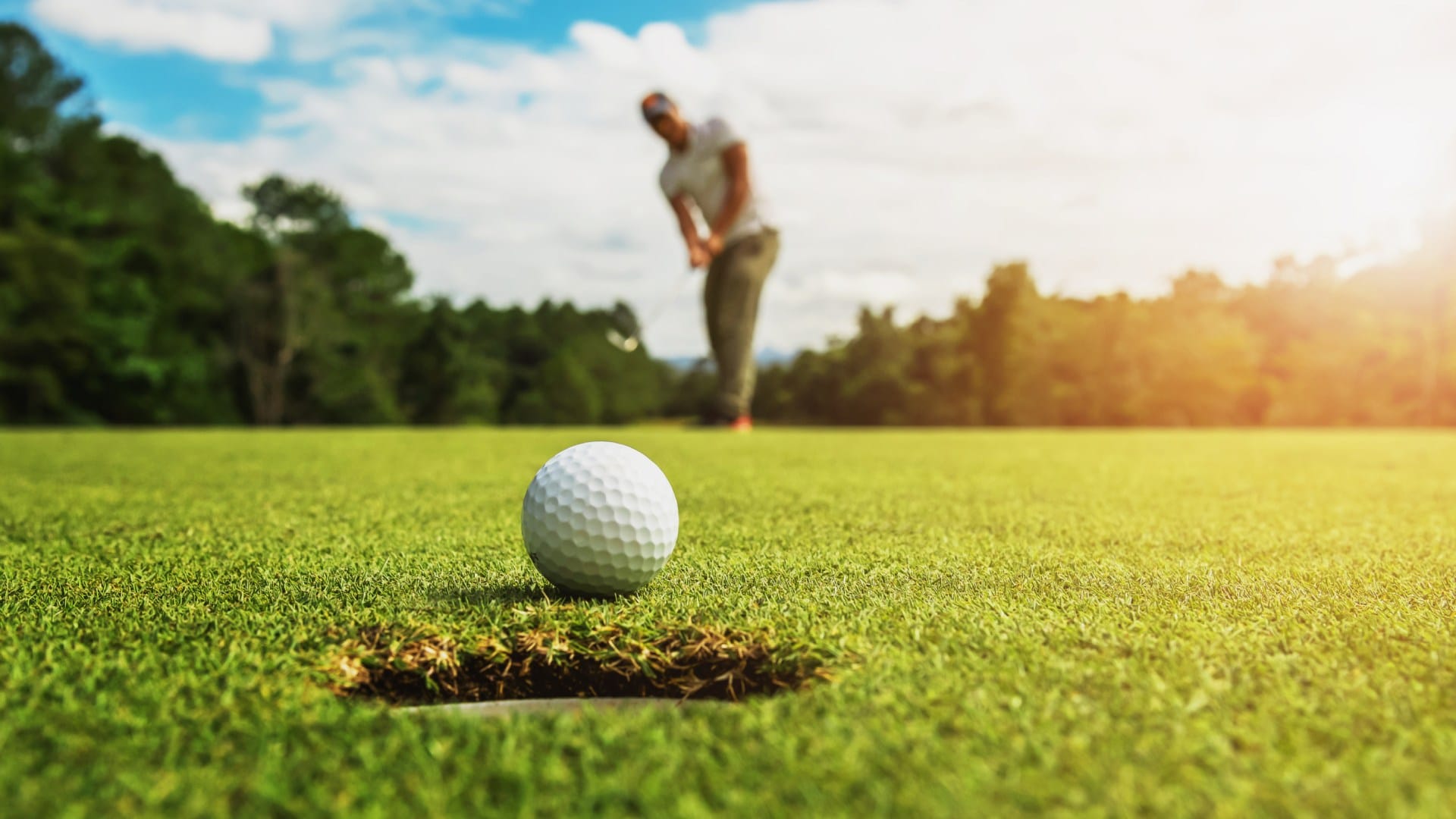 Why do golf balls have dimples on their surface know reasons fun facts about golf balls