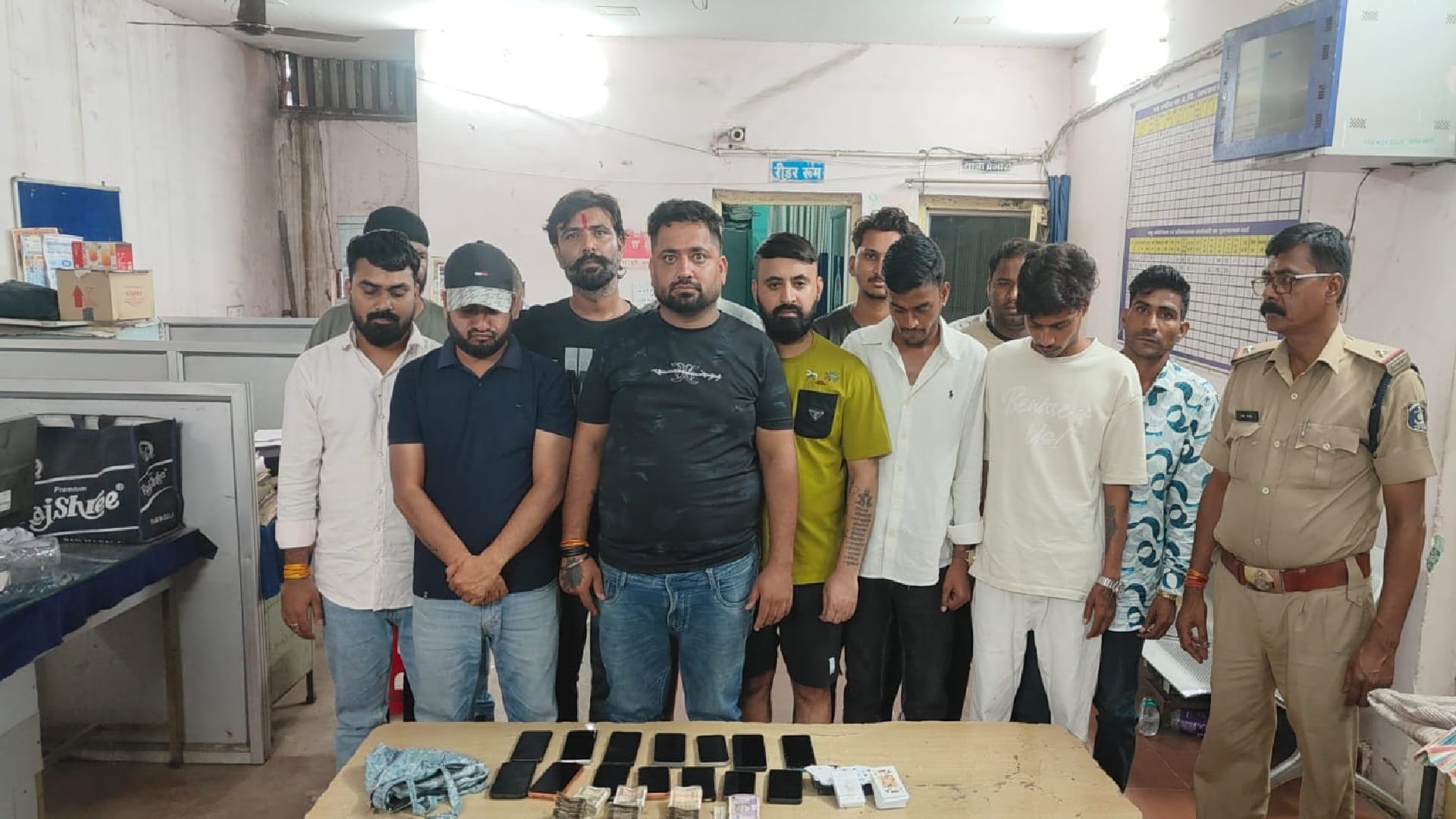 पुलिस के गिरफ्त में आरोपी