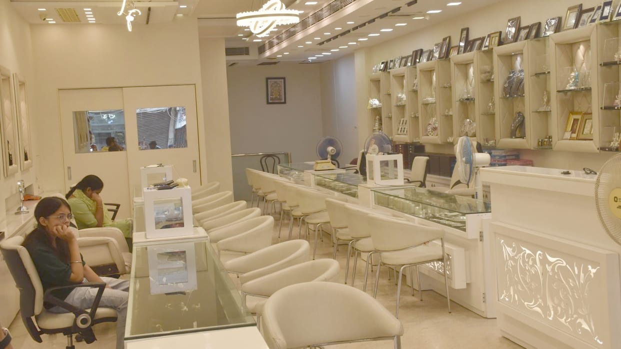 UP: Sudden Surge in Gold and Silver Prices; Stores in Moradabad Wear a Deserted Look