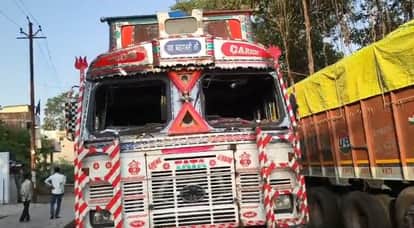 Hamirpur Accident Truck Runs Over Groom Nephew Wedding Guests Beat Cleaner Block Intersection