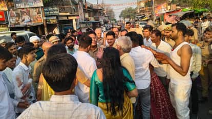 Hamirpur Accident Truck Runs Over Groom Nephew Wedding Guests Beat Cleaner Block Intersection
