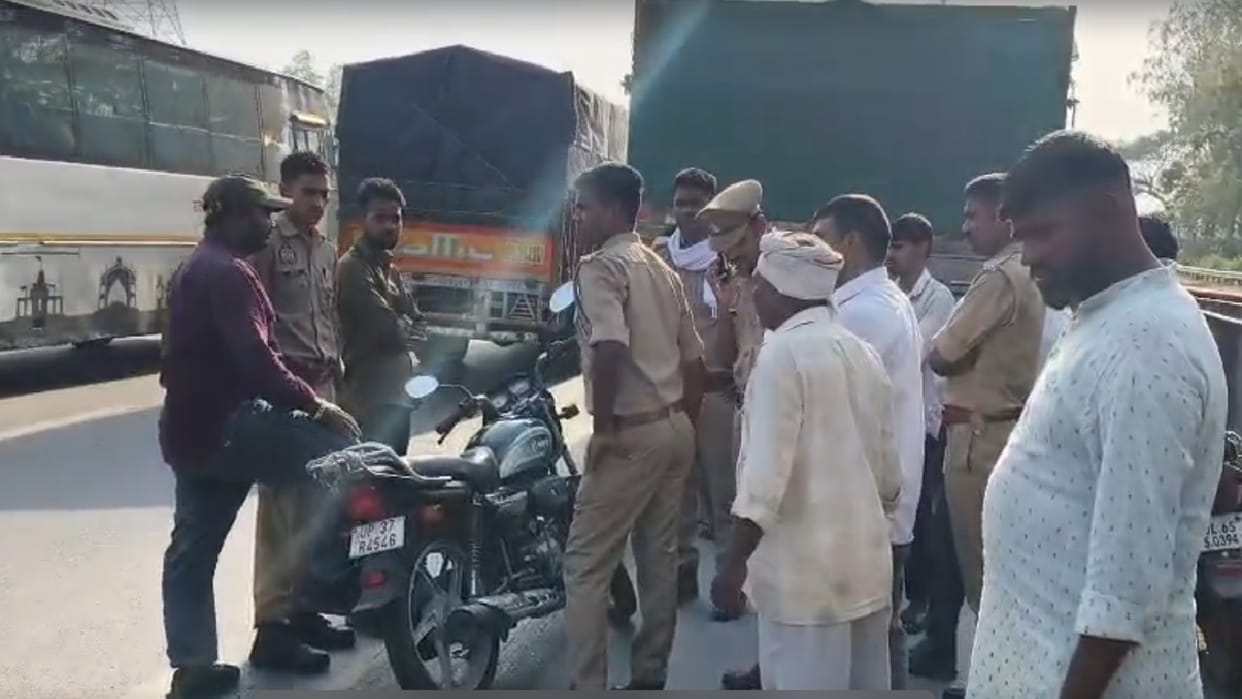 Motorcyclist struck by a truck near Allabakhshpur village dies