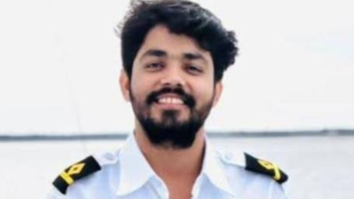 Navy Officer from Mirzapur Goes Missing in US Company Claims Manish is in Custody Embassy Remains Uninformed
