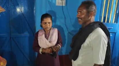 Bihar News: Love Blooms at 60 Man Marries Girlfriend at a Temple news in hindi