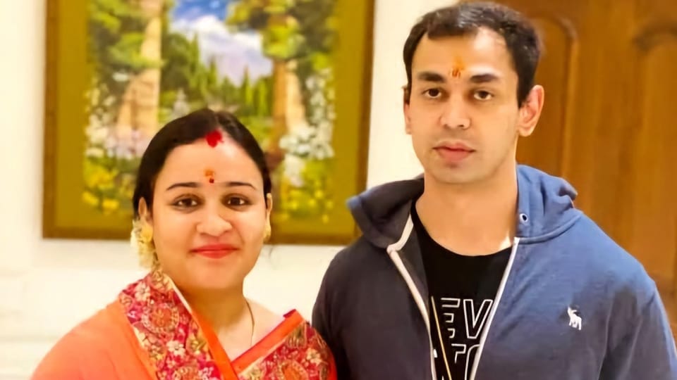 Prateek Yadav Death Prateek Yadav Wife Aparna Yadav Shares Her First Post Following His Death