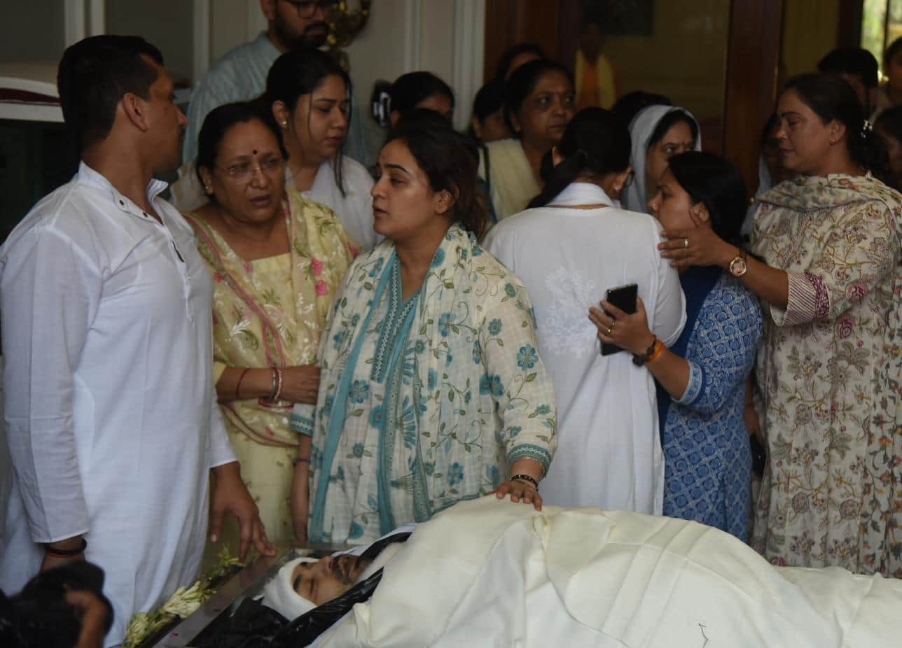 Pictures of Prateek Yadav's last journey