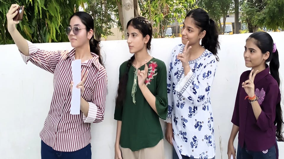 Decline in CBSE Inter results in Hathras