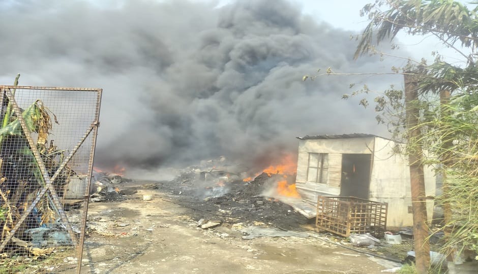 massive fire broke out in a scrap warehouse in Rudrapur, causing panic in the area