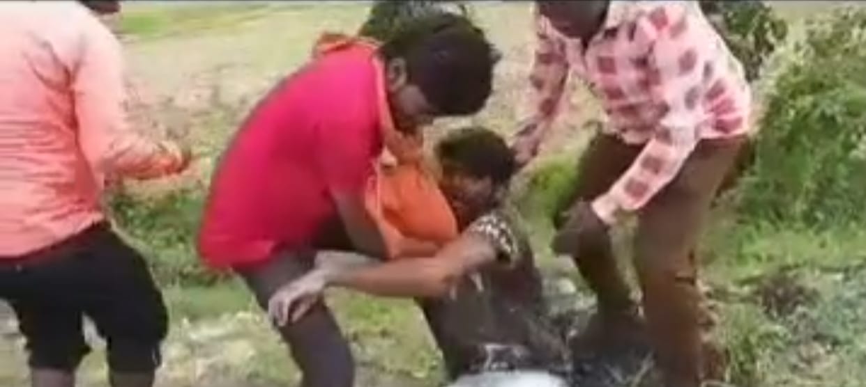 Bihar Accident: Horrific Crash in Bettiah Bikes Collide Head-on; Four People Critically Injured in Collision