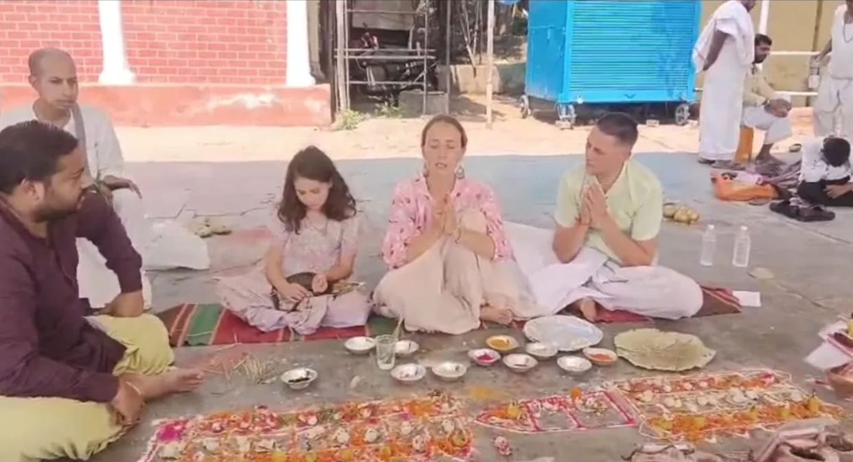 Bihar Russian Family Performs Pind Daan in Gaya for Soldier Killed in Russia-Ukraine War