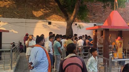 Young Man dead Body Found Hanging from Noose in Temple in Mau