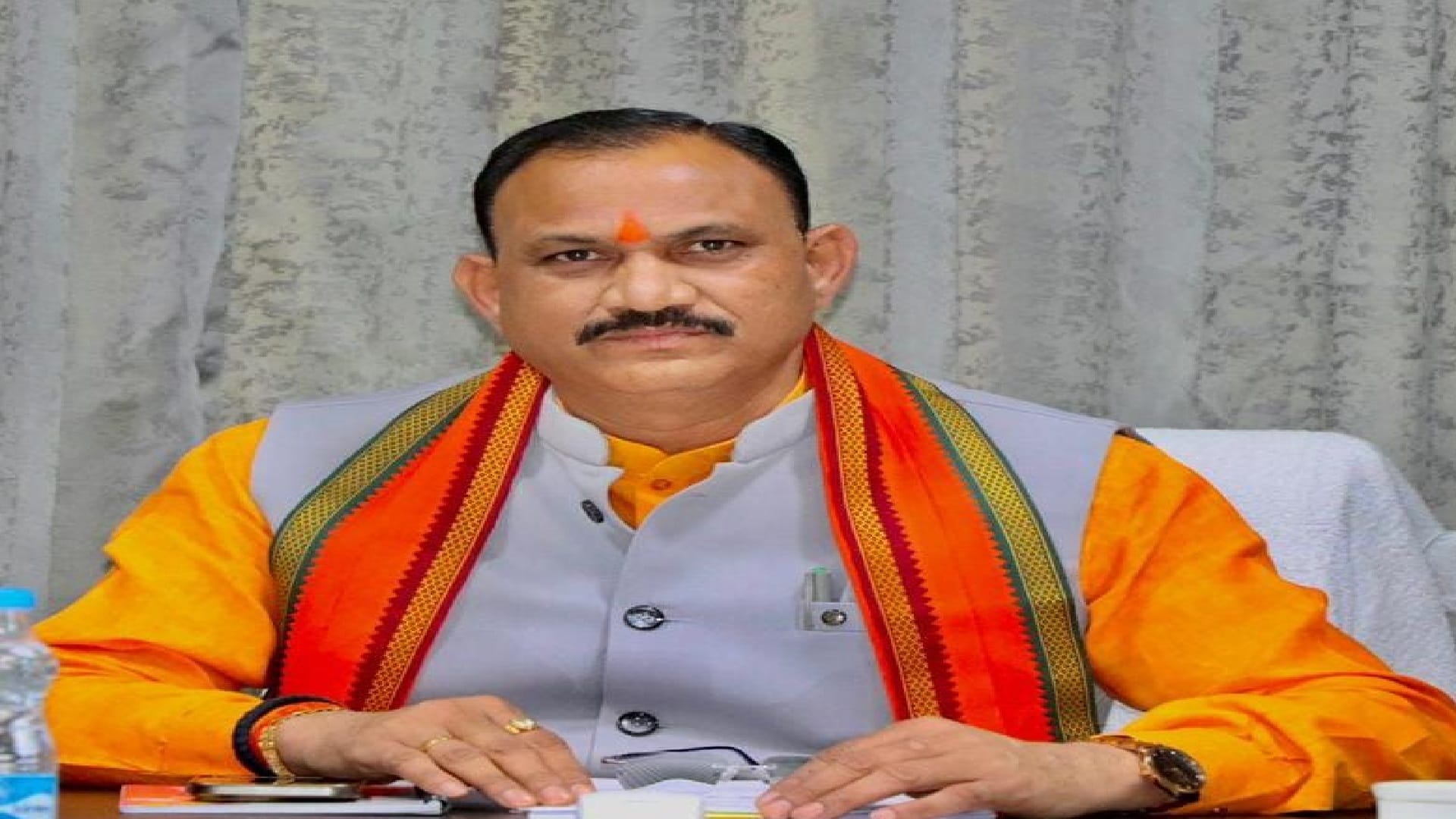 स्वास्थ्य मंत्री श्याम बिहारी जायसवाल