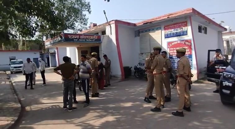 Orai Police Station In charge Murder Case Accused Female Constable Produced in Court Hearing Adjourned