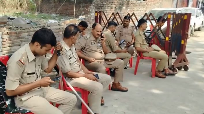 Kanpur SP MLA Amitabh Bajpai placed under house arrest vows to remain barefoot until school is built
