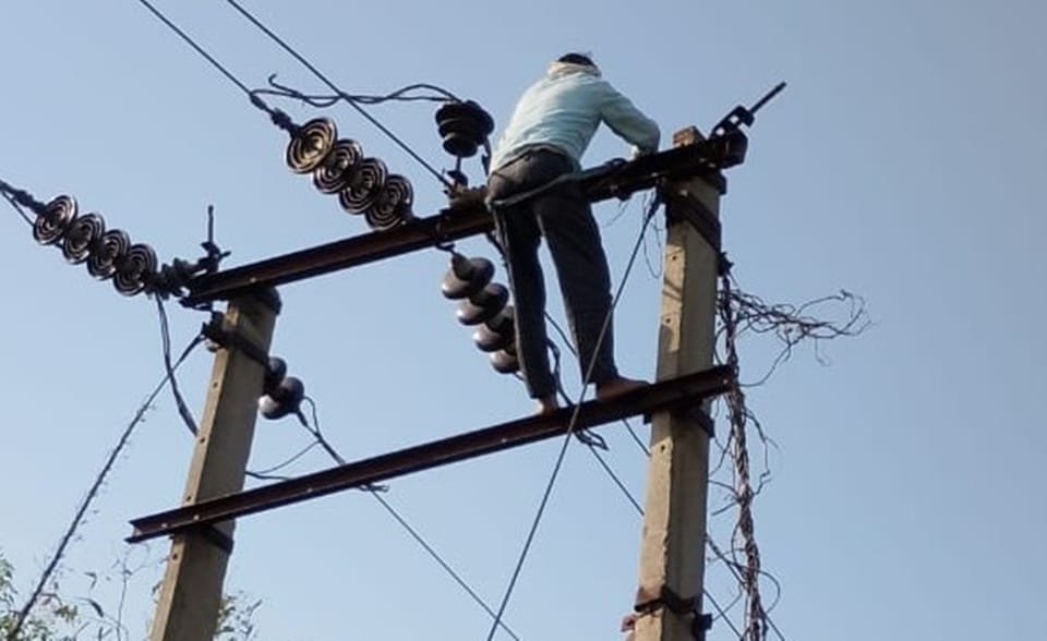 UP: Three Dead in Moradabad Division Due to Storm and Rain; Power Supply Disrupted in Several Villages