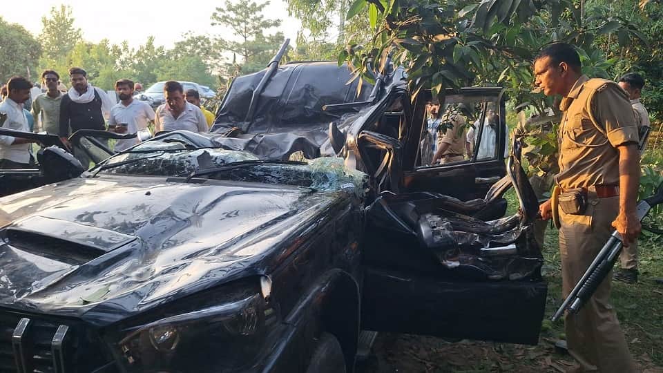 Saharanpur: Scorpio collides with a tree, three including died